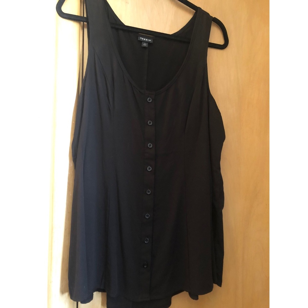 Torrid black tank